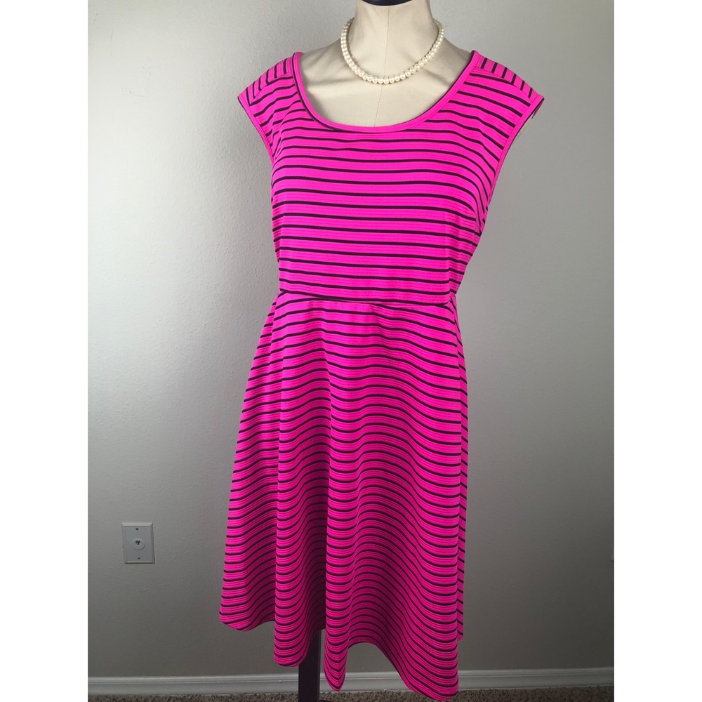 SOLD ❗️ Torrid Pink & Black Stripe Short Dress